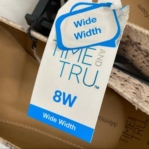 Time & Tru nwt snake print pointed toe flats 8 wide - Picture 5 of 8